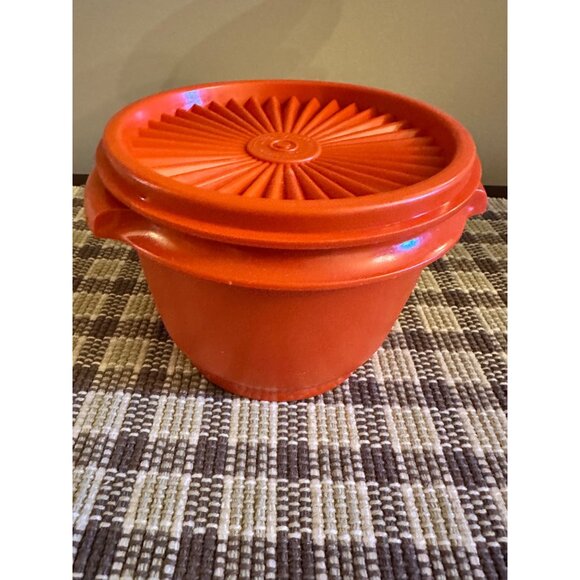 Vintage Tupperware Storage Lot Containers with Lids Yellow & Orange Bowls w lid - Picture 13 of 16